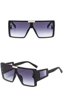 Load image into Gallery viewer, Oversized Fashion Sunglasses
