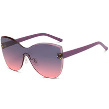 Load image into Gallery viewer, Oversize Ombre&#39; Sunglasses
