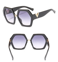 Load image into Gallery viewer, Fashion Sunglasses
