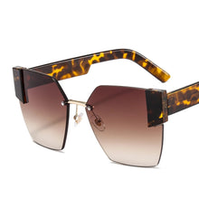 Load image into Gallery viewer, Oversized Vintage Rimless Square Cat Eye Sunglasses
